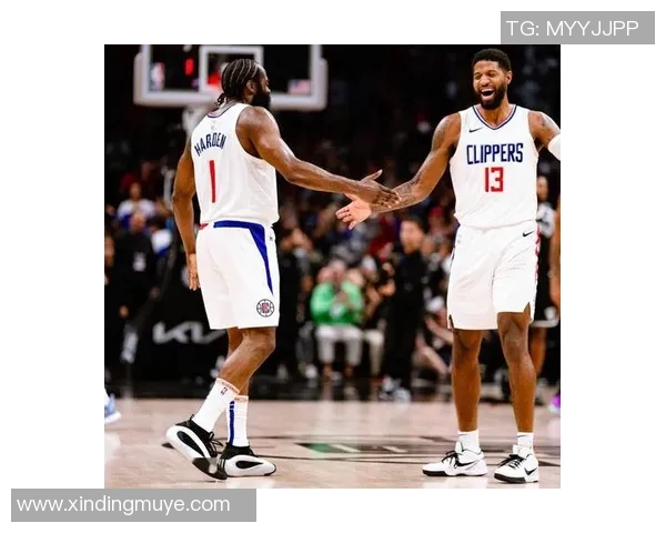 拉加贝尔点评快船阵容老化与防守缺失鲍威尔缺阵影响深远